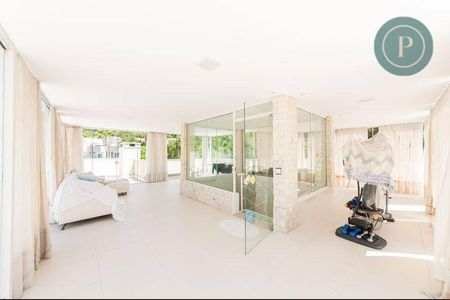 11_photo/94dce19b75.cbda608f13b4b9c7-ATLAS-e1c397ab-dfde-4797-b4f8-16d18d829587.jpg de casa à venda com 4 quartos, 388m² em Santa Felicidade, Curitiba