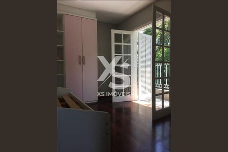 11_photo/94dce19b8b.ceff8192393c33de-ATLAS-6f5df6dd-7373-49d9-a1ca-dfd9955cacbe.jpg de casa à venda com 3 quartos, 400m² em Santa Felicidade, Curitiba