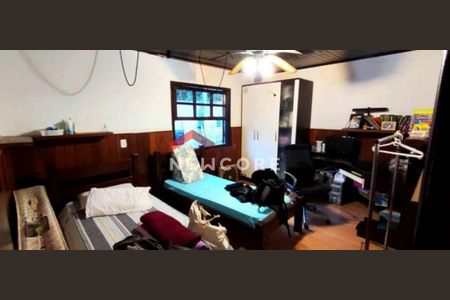 14_photo/94dce19b8d.24a317c22631bef5-ATLAS-eb4faaea-b763-40ca-853a-b84c27db71bc.jpg de casa à venda com 3 quartos, 170m² em Santa Felicidade, Curitiba