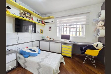 37_photo/94dce19c8f.3ee15f017ff1b7a8-ATLAS-35dcdd91-009f-47a6-bf71-274c0f7310c8.jpg de casa à venda com 4 quartos, 375m² em Santa Felicidade, Curitiba