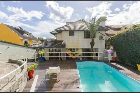 11_photo/94dce19c8f.3ee15f017ff1b7a8-ATLAS-747c2016-7e84-487f-8e1d-c7f5eb32e806.jpg de casa à venda com 4 quartos, 379m² em Santa Felicidade, Curitiba