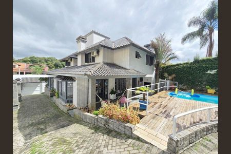 47_photo/94dce19c8f.3ee15f017ff1b7a8-ATLAS-8c416e10-2cfb-4826-b342-ac774b5d58bd.jpg de casa à venda com 4 quartos, 375m² em Santa Felicidade, Curitiba