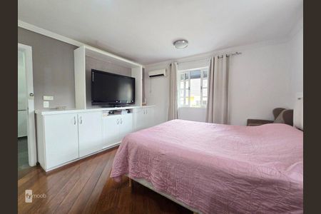 29_photo/94dce19c8f.3ee15f017ff1b7a8-ATLAS-b15ed771-c9ae-4cd2-bc92-3b5ecd2ea01a.jpg de casa à venda com 4 quartos, 375m² em Santa Felicidade, Curitiba