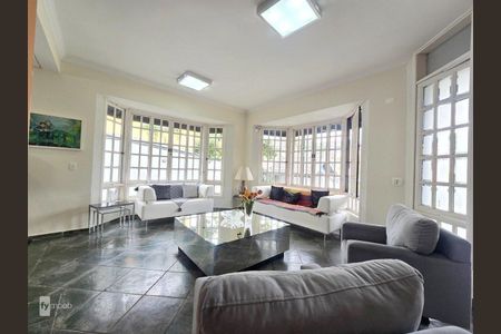 9_photo/94dce19c8f.3ee15f017ff1b7a8-ATLAS-df2206c8-1858-4840-82b1-e9c5fd426acc.jpg de casa à venda com 4 quartos, 375m² em Santa Felicidade, Curitiba