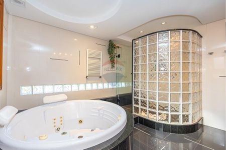 29_photo/94dce19c9d.adbb37f92a381176-ATLAS-1fcb2a12-2572-46d2-9845-cbba1bd150ca.jpg de casa à venda com 7 quartos, 737m² em Santa Felicidade, Curitiba