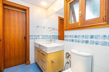 14_photo/94dce19c9d.adbb37f92a381176-ATLAS-2bacf6c9-924d-4ba1-a5d6-7bc0e19c8caa.jpg de casa à venda com 7 quartos, 737m² em Santa Felicidade, Curitiba