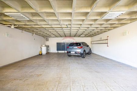 2_photo/94dce19c9d.adbb37f92a381176-ATLAS-2f3d39b7-749d-4c97-b7df-fa1f2256a720.jpg de casa à venda com 7 quartos, 737m² em Santa Felicidade, Curitiba