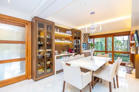 37_photo/94dce19c9d.adbb37f92a381176-ATLAS-335b675d-0dec-4cdb-9e7d-d775bc4c2c54.jpg de casa à venda com 7 quartos, 737m² em Santa Felicidade, Curitiba