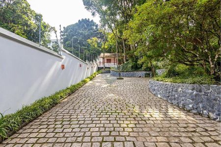 3_photo/94dce19c9d.adbb37f92a381176-ATLAS-e2daa74e-2bae-4068-a905-440d16c45aed.jpg de casa à venda com 7 quartos, 737m² em Santa Felicidade, Curitiba