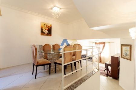 9_photo/94dce19cab.732b7fd8aaa5f07d-ATLAS-ca8cd2be-48ac-4bd8-b674-8f539506dc02.jpg de casa à venda com 4 quartos, 185m² em Santa Felicidade, Curitiba