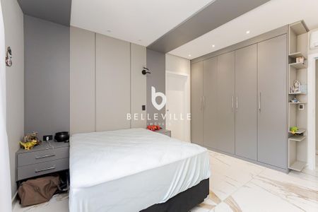 19_photo/94dce19cb3.757a8de40dac5ad6-ATLAS-c307edb8-31b3-417e-a8e3-b5fc4b6d73d2.jpg de casa à venda com 4 quartos, 400m² em Santa Felicidade, Curitiba