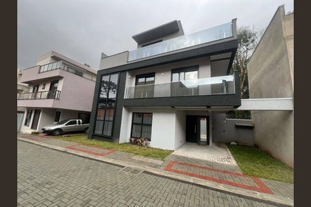 11_photo/94dce19ee9.5e89782449a970f9-ATLAS-56f9144e-3f79-47f5-a856-330dea5d5cd9.jpg de casa à venda com 3 quartos, 192m² em Santa Felicidade, Curitiba