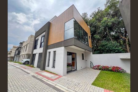 6_photo/94dce19ee9.8aed5c3549e972d2-ATLAS-3c0f2254-dff6-4158-8a02-0eb2b139f60c.jpg de casa à venda com 3 quartos, 178m² em Santa Felicidade, Curitiba