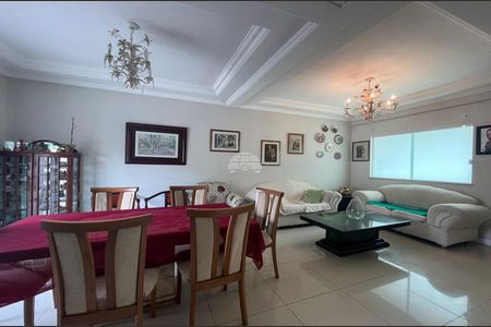 2_photo/94dce1a2e1.d630e1e25146dad6-ATLAS-5964f98d-8a84-450b-b1ae-abdac996da7f.jpg de casa à venda com 4 quartos, 247m² em Santa Felicidade, Curitiba