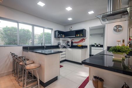 7_photo/94dce1a325.2ae55064aee85a35-ATLAS-3aace26d-e8c8-48f9-83bb-3604417adf94.jpg de casa à venda com 3 quartos, 239m² em Santa Felicidade, Curitiba