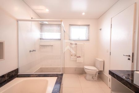 28_photo/94dce1a325.2ae55064aee85a35-ATLAS-624be4b4-d3d4-4477-ac8d-97a898ee9e8e.jpg de casa à venda com 3 quartos, 239m² em Santa Felicidade, Curitiba