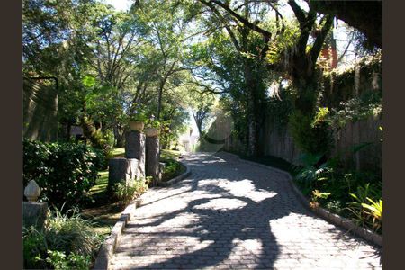 12_photo/94dce1a5d7.2f15d505e37c7ac5-ATLAS-c4f7f309-534d-4ba4-a64f-74e96fca05cf.jpg de casa à venda com 4 quartos, 652m² em Santa Felicidade, Curitiba