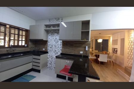 4_photo/94dce1a6f1.4e1a6e6486a440d9-ATLAS-2b1a7062-92a5-414e-a87a-e6c920ecdc12.jpg de casa para alugar com 3 quartos, 350m² em Santa Felicidade, Curitiba