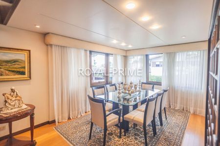 3_photo/94dce1a88f.09bcb0fbec64c551-ATLAS-3a7c0565-9049-4d90-9fe8-cb00e0a1de4b.jpg de casa para alugar com 4 quartos, 215m² em Santa Felicidade, Curitiba