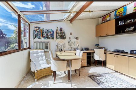 4_photo/94dce1a88f.210363f7da379e19-ATLAS-cbd70273-68d4-4971-a89f-72a9b0a13dfd.jpg de casa à venda com 3 quartos, 268m² em Santa Felicidade, Curitiba