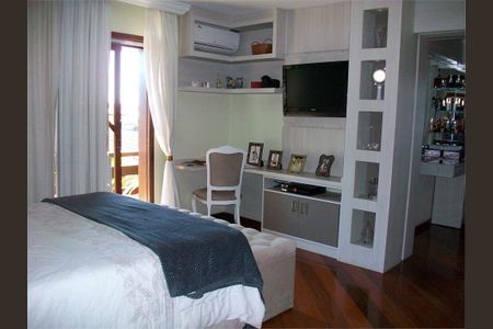 3_photo/94dce1a89b.8c50d63e4d766ae8-ATLAS-0cca3f96-93ea-41a1-ba8e-da72f1ac7f77.jpg de casa à venda com 4 quartos, 652m² em Santa Felicidade, Curitiba