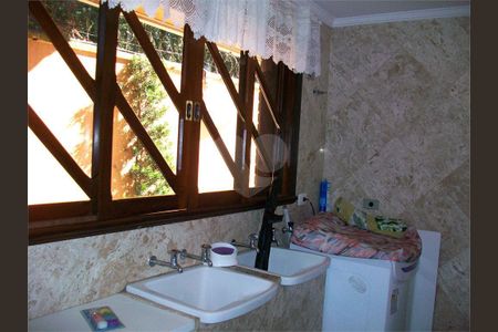 14_photo/94dce1a89b.8c50d63e4d766ae8-ATLAS-318a9ab9-1f3d-45a1-8fc4-2ca9ac67a4e1.jpg de casa à venda com 4 quartos, 653m² em Santa Felicidade, Curitiba