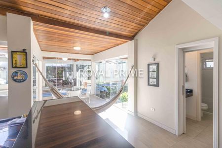 11_photo/94dce1ae05.6c6579b50c0143d1-ATLAS-35aeff5f-e08c-439f-bdc0-1c2863637f5d.jpg de casa de condomínio à venda com 4 quartos, 402m² em Santa Felicidade, Curitiba