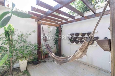 11_photo/94dce1ae05.6c6579b50c0143d1-ATLAS-3c9667d7-bcd9-4d4e-ae89-a03630800f4c.jpg de casa de condomínio à venda com 4 quartos, 402m² em Santa Felicidade, Curitiba