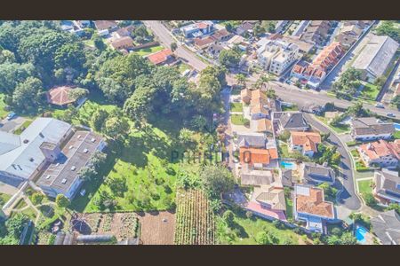 3_photo/94dce1b0b3.833a42e394c467a8-ATLAS-60536eef-a536-411f-a26b-e91a3b288e2c.jpg de casa à venda com 15 quartos, 1000m² em Santa Felicidade, Curitiba