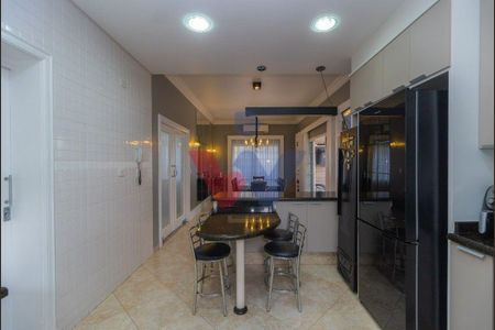 5_photo/94dce1b23f.719fbdc320448c84-ATLAS-2898b5e3-b4e4-4a26-b00c-066ffb4a0598.jpg de casa de condomínio à venda com 3 quartos, 419m² em Santa Felicidade, Curitiba