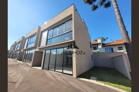 2_photo/94dce1b2d3.e79e7b52cacb0d90-ATLAS-59fb7ba4-826b-4674-97c5-aebeb2fa57ab.jpg de casa à venda com 3 quartos, 125m² em Santa Felicidade, Curitiba