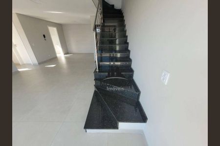 13_photo/94dce1b2d3.e79e7b52cacb0d90-ATLAS-b5c55feb-3c97-40dc-b089-62ad47032ee8.jpg de casa à venda com 3 quartos, 125m² em Santa Felicidade, Curitiba