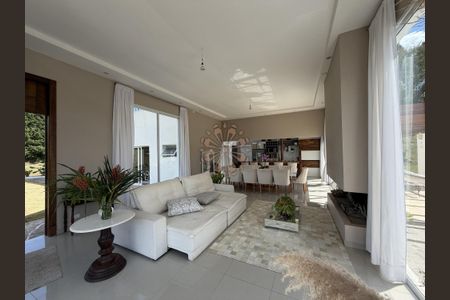 4_photo/94dce1b2dd.a15f321e408d66f6-ATLAS-60e3570c-ca72-4319-ac32-d5618ee05509.jpg de casa para alugar com 3 quartos, 300m² em Santa Felicidade, Curitiba