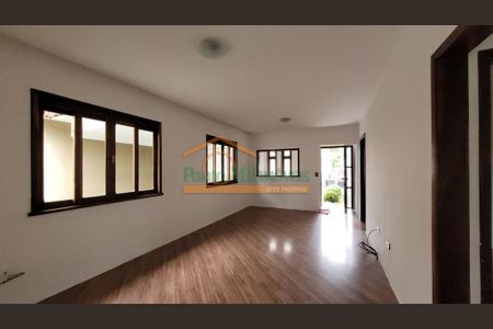 20_photo/94dce1b3c3.a095ebe9a9b9d05b-ATLAS-90e61397-6ca1-4866-a3ed-db1724f17f63.jpg de casa para alugar com 3 quartos, 261m² em Santa Felicidade, Curitiba