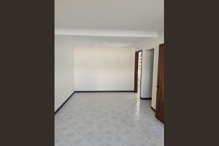 3_photo/94dce1b3d3.1ba286f8b39b3bb9-ATLAS-196a8496-b2d1-484c-a090-953c7e09fc32.jpg de casa para alugar com 3 quartos, 110m² em Santa Felicidade, Curitiba