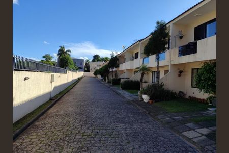 9_photo/94dce1b3d3.1ba286f8b39b3bb9-ATLAS-7ce4280c-bb95-441e-a726-7dd340836f64.jpg de casa para alugar com 3 quartos, 110m² em Santa Felicidade, Curitiba