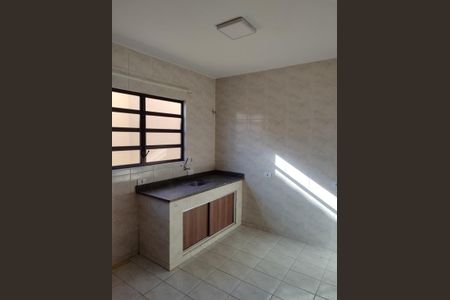 14_photo/94dce1b3d3.1ba286f8b39b3bb9-ATLAS-b3a4742e-2823-454b-91f2-acba54611239.jpg de casa para alugar com 3 quartos, 110m² em Santa Felicidade, Curitiba