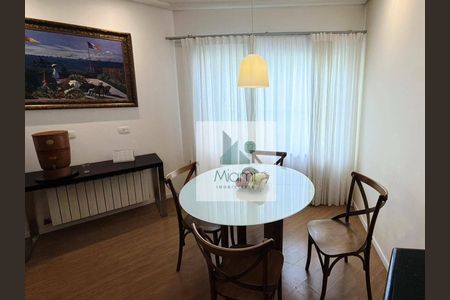 4_photo/94dce1b40b.2f15d505e37c7ac5-ATLAS-08f2ce4a-a629-4154-97c0-ebeeed06c5d0.jpg de casa à venda com 3 quartos, 250m² em Santa Felicidade, Curitiba