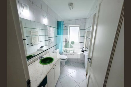 18_photo/94dce1b40b.2f15d505e37c7ac5-ATLAS-a6ede60f-834f-4305-ad45-de93dfca6841.jpg de casa à venda com 3 quartos, 250m² em Santa Felicidade, Curitiba