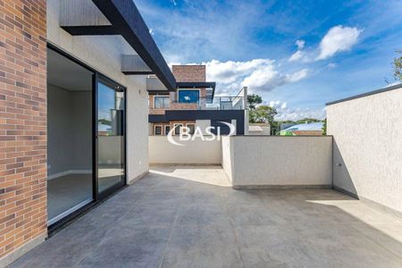 37_photo/94dce1b425.b6d098284382b5f9-ATLAS-1209befd-b41e-4f9f-8d79-ad64ca05aa6e.jpg de casa à venda com 3 quartos, 178m² em Santa Felicidade, Curitiba