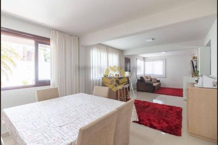 3_photo/94dce1b42b.2fed7e95ddef69d8-ATLAS-6ceb77a5-d2a7-4183-a516-55c7cc9d73d6.jpg de casa à venda com 3 quartos, 228m² em Santa Felicidade, Curitiba