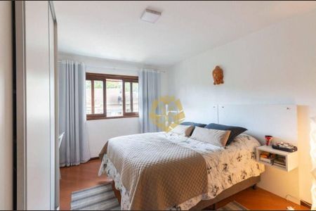 7_photo/94dce1b42b.2fed7e95ddef69d8-ATLAS-92b9d3e9-2ce3-4f48-9354-985c5d2cb5ec.jpg de casa à venda com 3 quartos, 228m² em Santa Felicidade, Curitiba