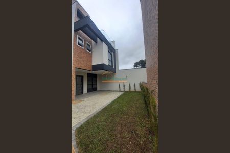 2_photo/94dce1b435.56f87905458f71eb-ATLAS-12e7afc2-94b4-4bbc-bfc8-7c0a72c791fc.jpg de casa à venda com 3 quartos, 170m² em Butiatuvinha, Curitiba