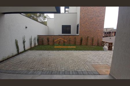 7_photo/94dce1b435.56f87905458f71eb-ATLAS-a4e7d97f-dda1-40b4-adfa-44434d92faf7.jpg de casa à venda com 3 quartos, 178m² em Butiatuvinha, Curitiba