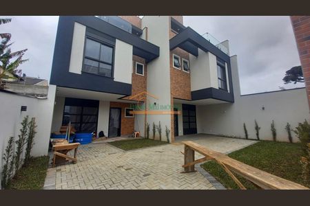 4_photo/94dce1b435.56f87905458f71eb-ATLAS-eecb468f-72ea-4c46-9ddb-37760579e22e.jpg de casa à venda com 3 quartos, 178m² em Butiatuvinha, Curitiba