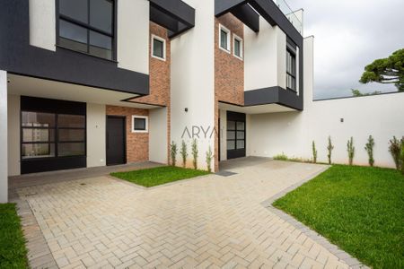 7_photo/94dce1b435.d060b5f8a01d00af-ATLAS-4d1349fa-6a46-423e-a537-dbc2bcc910d8.jpg de casa à venda com 3 quartos, 169m² em Butiatuvinha, Curitiba