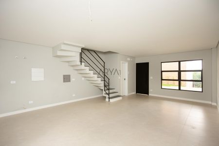 7_photo/94dce1b435.d060b5f8a01d00af-ATLAS-9a4cf478-60f9-4b30-9424-cae2c1e77683.jpg de casa à venda com 3 quartos, 169m² em Butiatuvinha, Curitiba