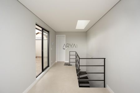 6_photo/94dce1b435.d060b5f8a01d00af-ATLAS-a6719fa8-ca63-450d-8dba-e0b9bd69552e.jpg de casa à venda com 3 quartos, 169m² em Butiatuvinha, Curitiba