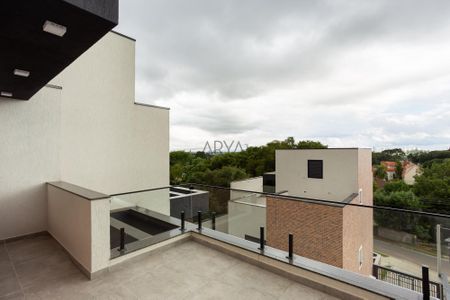 39_photo/94dce1b435.d060b5f8a01d00af-ATLAS-d25c54f0-8dd7-4f73-951c-e3dc19f1d287.jpg de casa à venda com 3 quartos, 169m² em Butiatuvinha, Curitiba