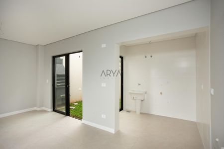 9_photo/94dce1b435.d060b5f8a01d00af-ATLAS-ef904efc-3b14-4f6d-8fb3-a13924996828.jpg de casa à venda com 3 quartos, 169m² em Butiatuvinha, Curitiba